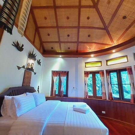 Готель Avara Signature House Чіангмай Екстер'єр фото
